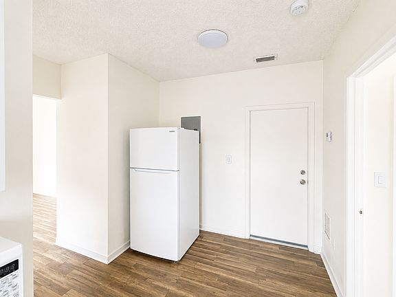 3rd image of 384 Tamiami Canal Rd APT 2