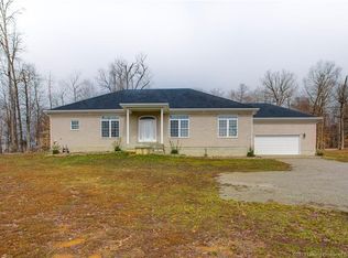 2732 Emerald Lk, Charlestown, IN 47111