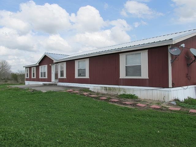 1st image of 226 County Road 409