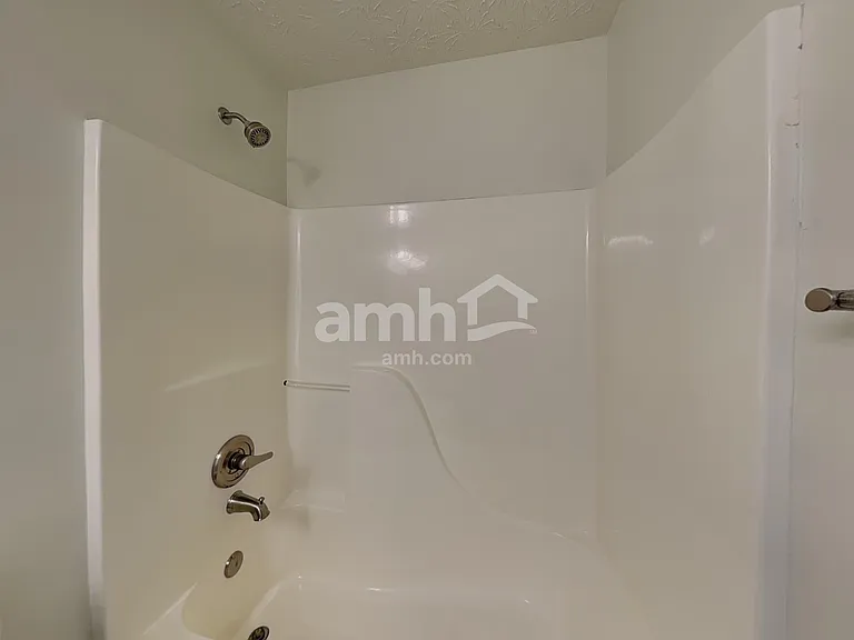 2237 Antoinette Way — Photo 12