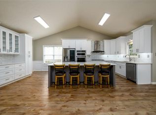 6391 Compass Dr, Flowery Branch, GA 30542