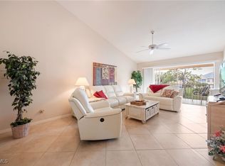 774 Wiggins Lake Dr APT 204, Naples, FL 34110