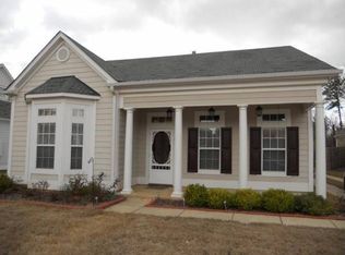 6427 N Clubview Cir, Bessemer, AL 35022