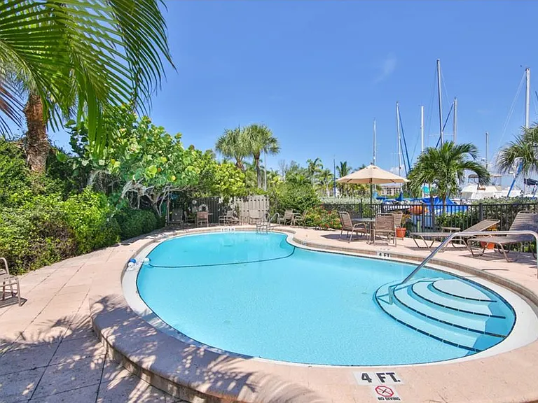 3440 Gulf Of Mexico Dr #9 — Photo 6