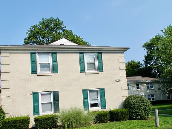2nd image of 1017 North Broadway
