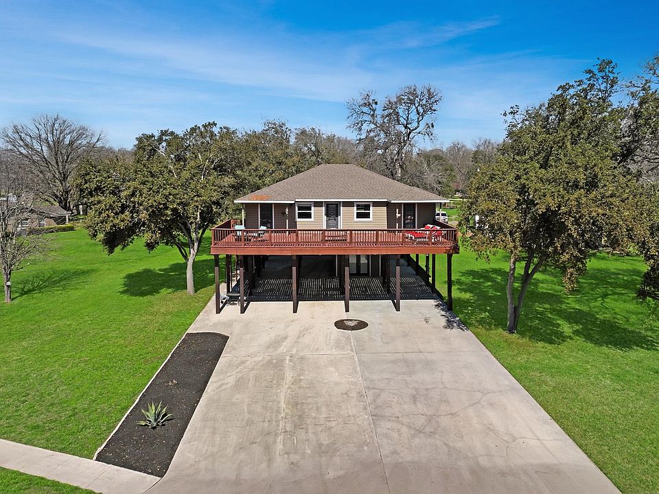 1st image of 167 Lakeside Drive