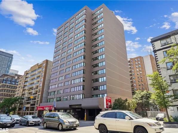 256 Jarvis St #3B, Toronto, ON M5B 2J4