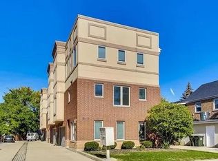 7312 Ogden Ave APT 1, Riverside, IL 60546