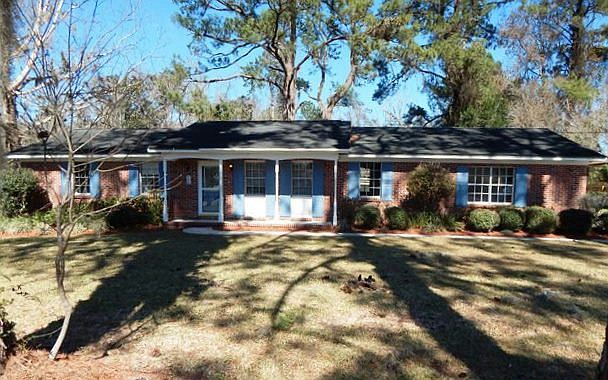 1st image of 708 NW Brady Cir