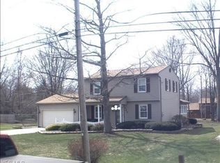 157 N Colonial Dr, Cortland, OH