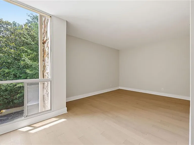 2632 Peachtree Rd NW #304B — Photo 36