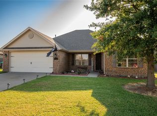 1260 Lariat Dr, Centerton, AR 72719
