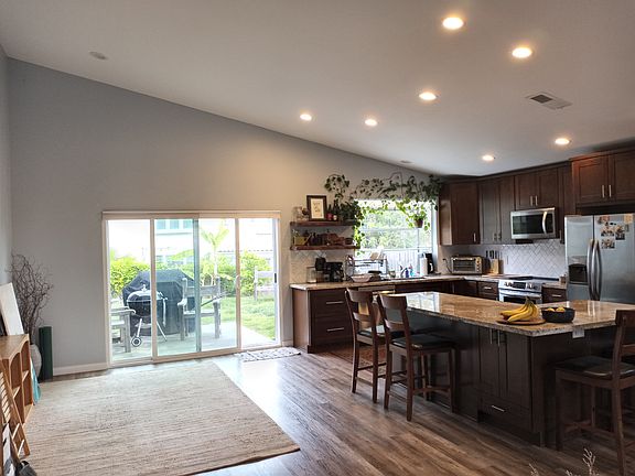 5th image of 765 Marcos Vista Ln