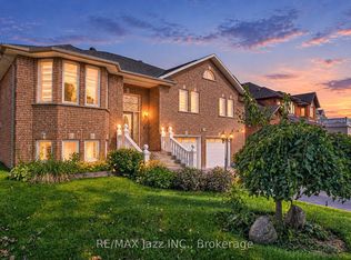 119 Elizabeth St, Oshawa, ON L1J8L9