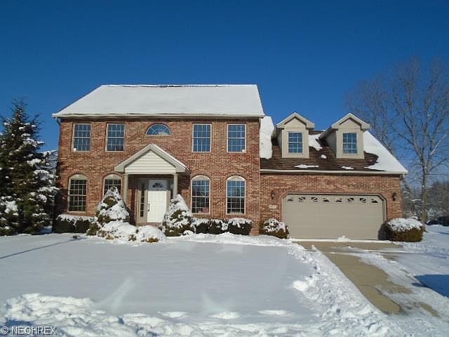 1st image of 143 Barrington Ct
