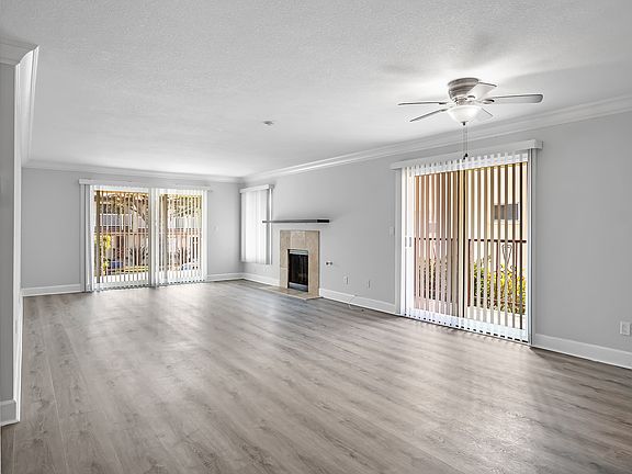 5th image of 413 Avenue G Unit 1