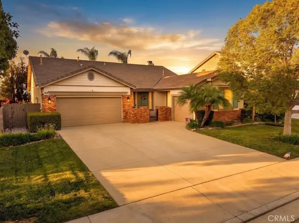 28712 Lantern Park Ln, Menifee, CA 92584