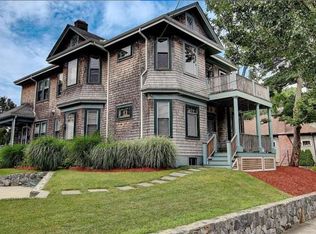 173 Rochambeau Ave #A, Providence, RI 02906