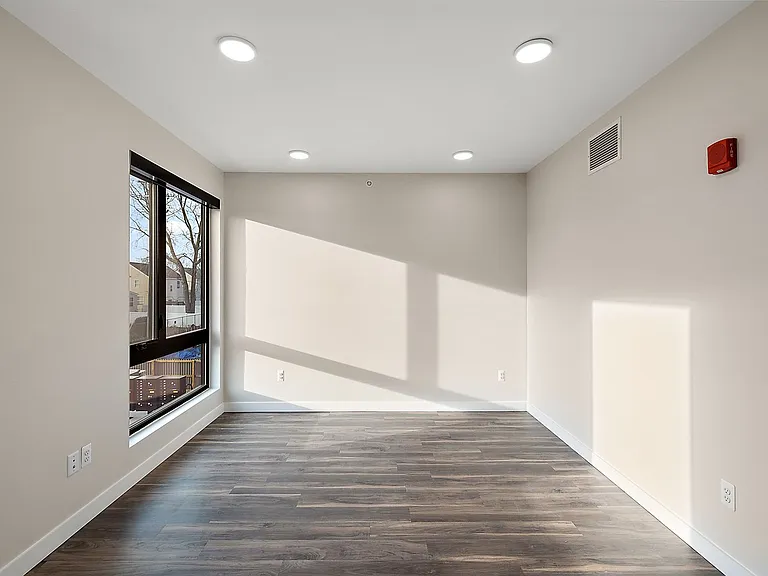 7631 E Lafayette St — Photo 13