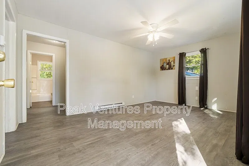2 bed, 1.0 bath, 780 sqft, $1,125 — Photo 4