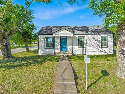 305 W Greenwood Ave, Bowie, TX, 76230
