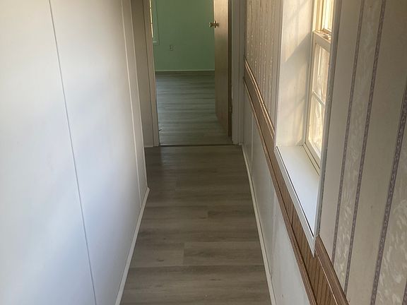 4th image of 6 Dallas Ln #A