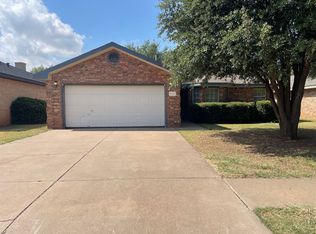 5911 70th St, Lubbock, TX 79424