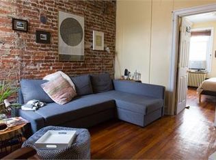 530 S 4th St #3F, Philadelphia, PA 19147