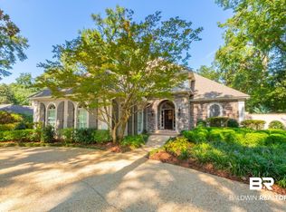 434 Village Dr, Daphne, AL 36526