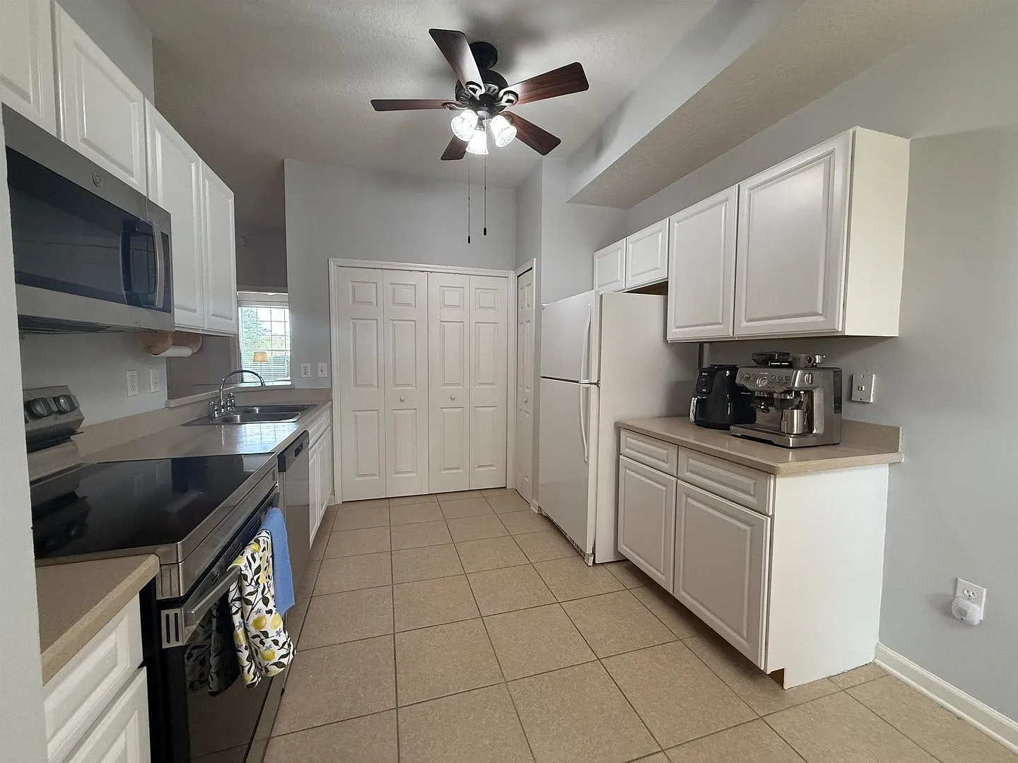 Located in St Augustine Shores, this 2 bedroom-2 bathroom condo — Photo 4