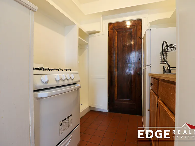 1949 Commonwealth Ave #44 — Photo 2