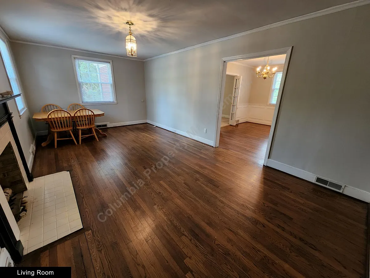 Building Photo - 2716 Forest Dr