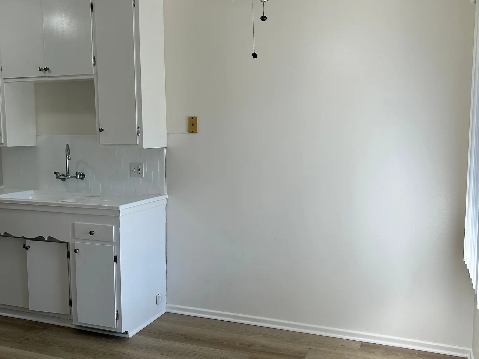 516 N Mar Vista Ave — Photo 3