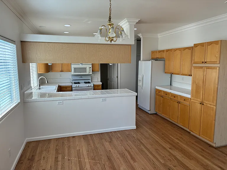 5122 Mesa Verde Dr — Photo 4