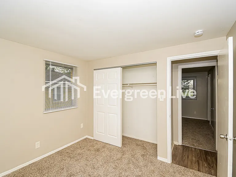 10415 Chris Dr — Photo 8