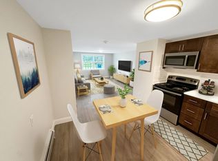 16 Oak Ridge Ave #1B-1BA-549SQFT, Salem, NH 03079