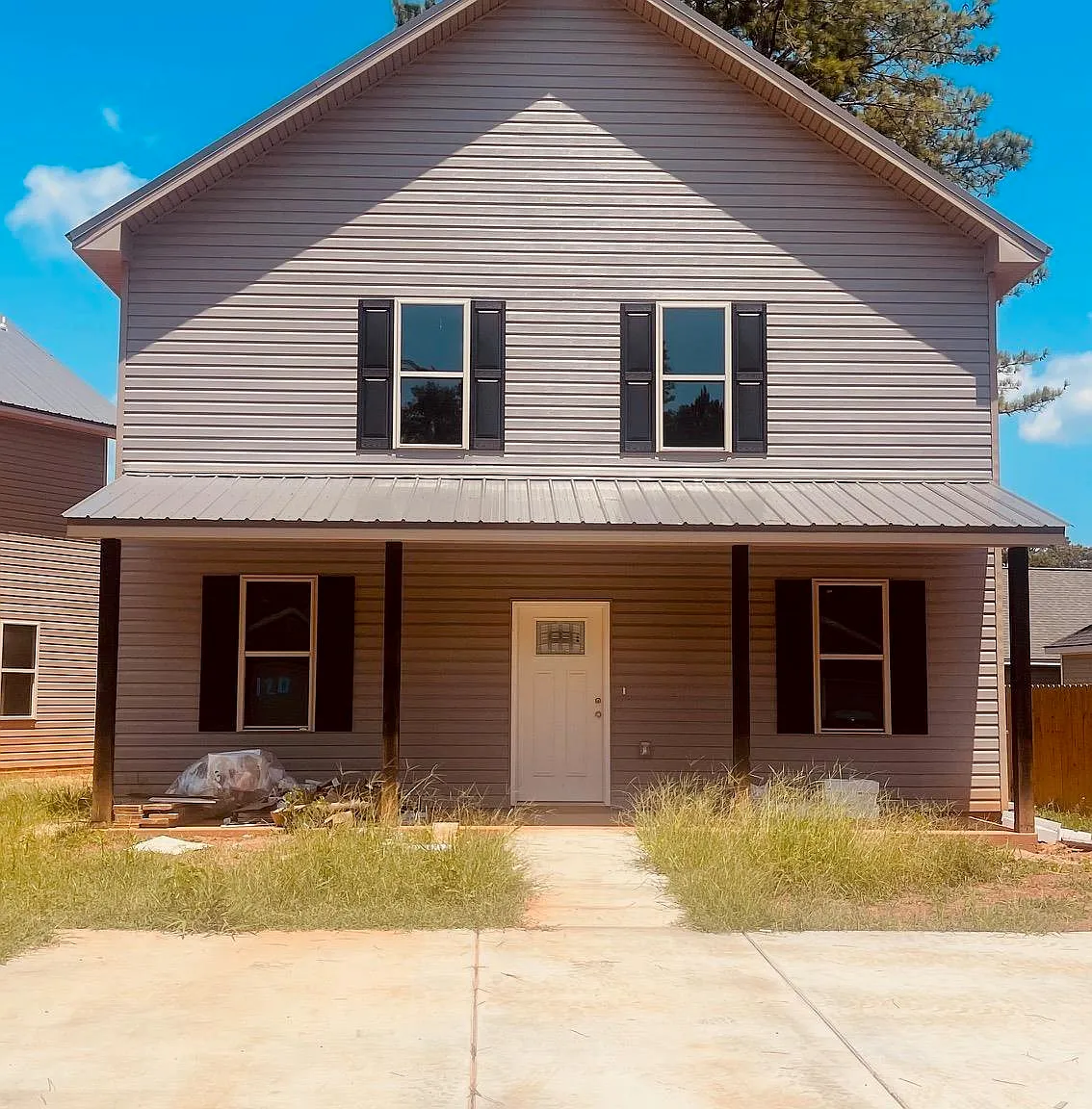 3 bed, 2.5 bath, 1920 sqft, $1,750 — Photo 1