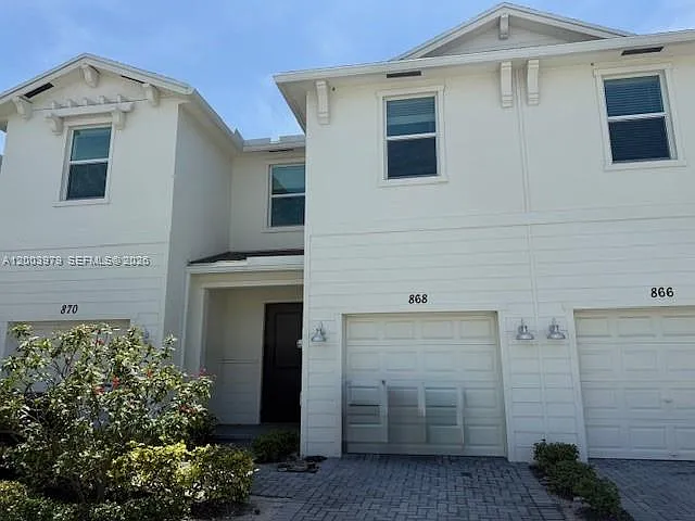 868 SE Grovebush Ln — Photo 2