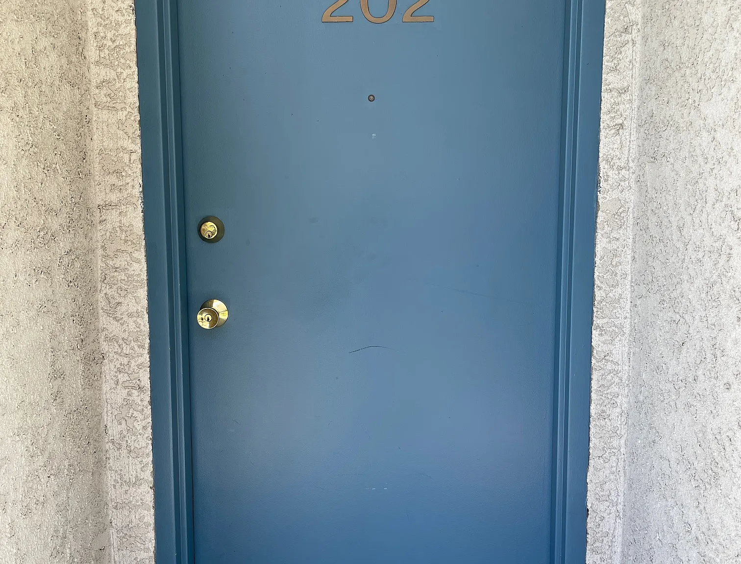 12840 Moorpark — Photo 1