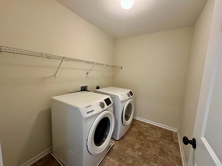 2712 Magnum Dr — Photo 20