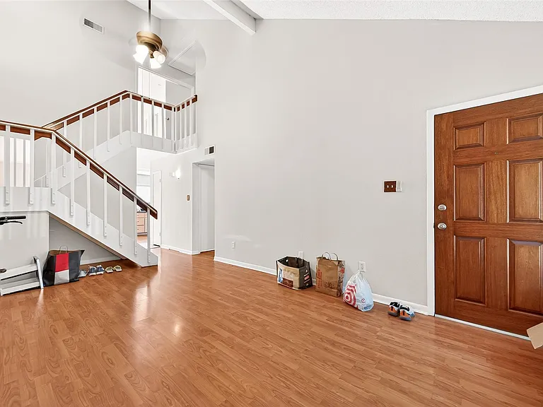 11677 Village Place Dr — Photo 8