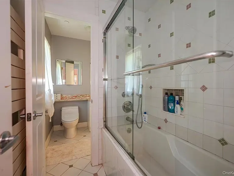 107 Puritan Dr — Photo 33