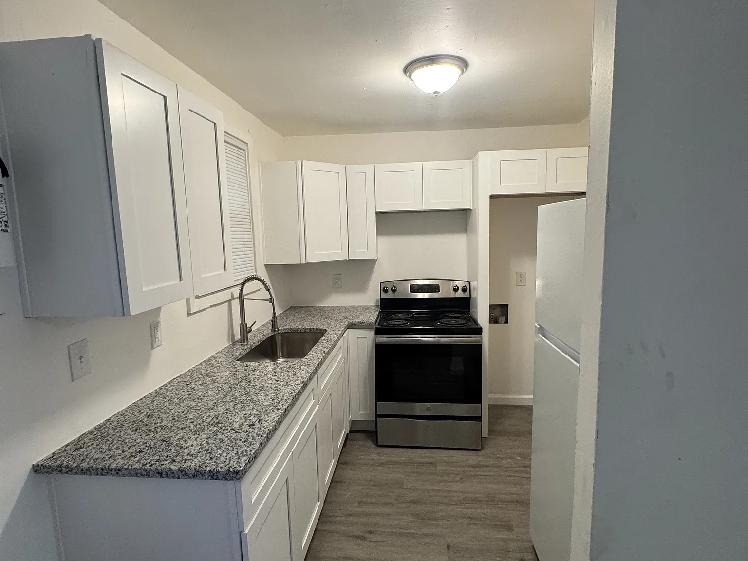 3375 Villa Circle Southeast- - 1 — Photo 3