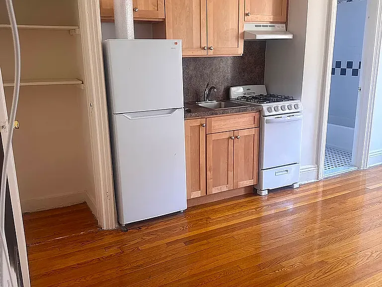348 86th St #303 — Photo 1