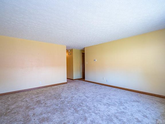 4th image of 1814 Parkview Dr