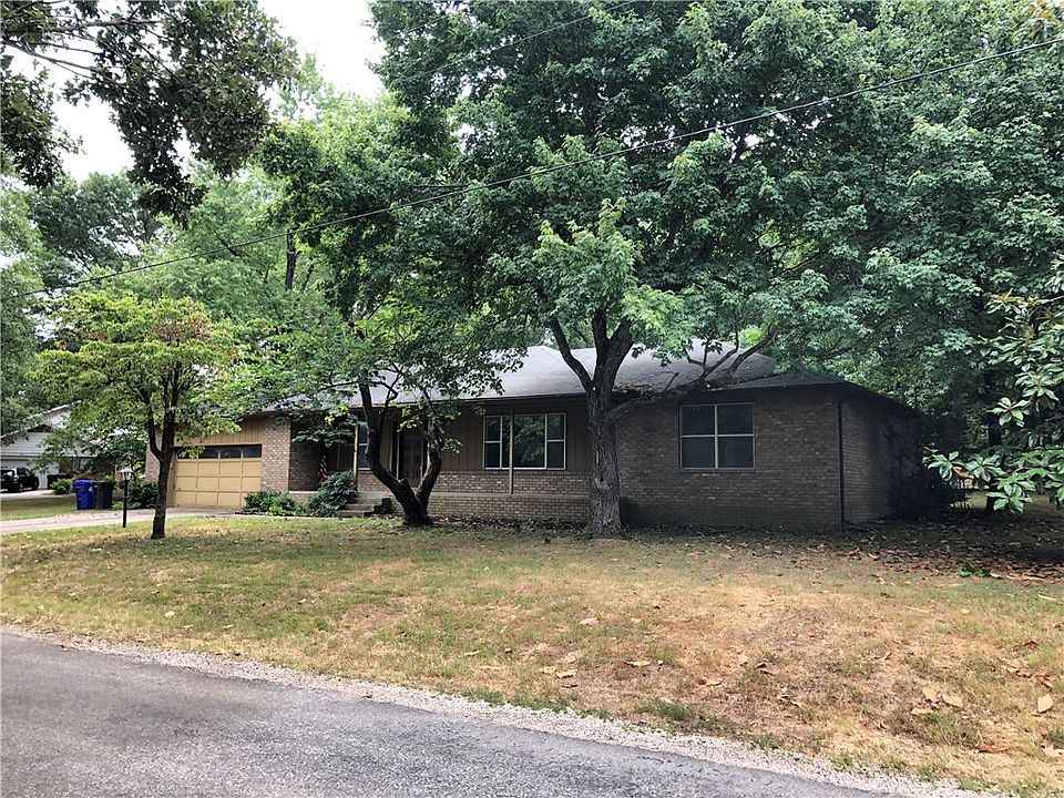 2nd image of 42 Alton Cir