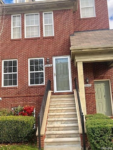 1st image of 23410 Grayson Dr