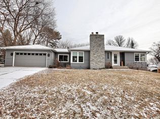 10701 Nesbitt Ave S, Bloomington, MN 55437