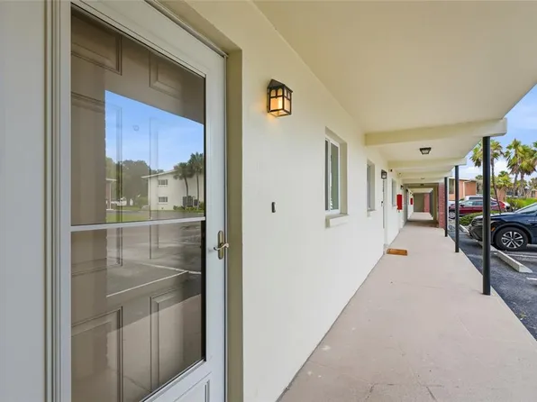 4570 Overlook Dr NE APT 175, Saint Petersburg, FL 33703