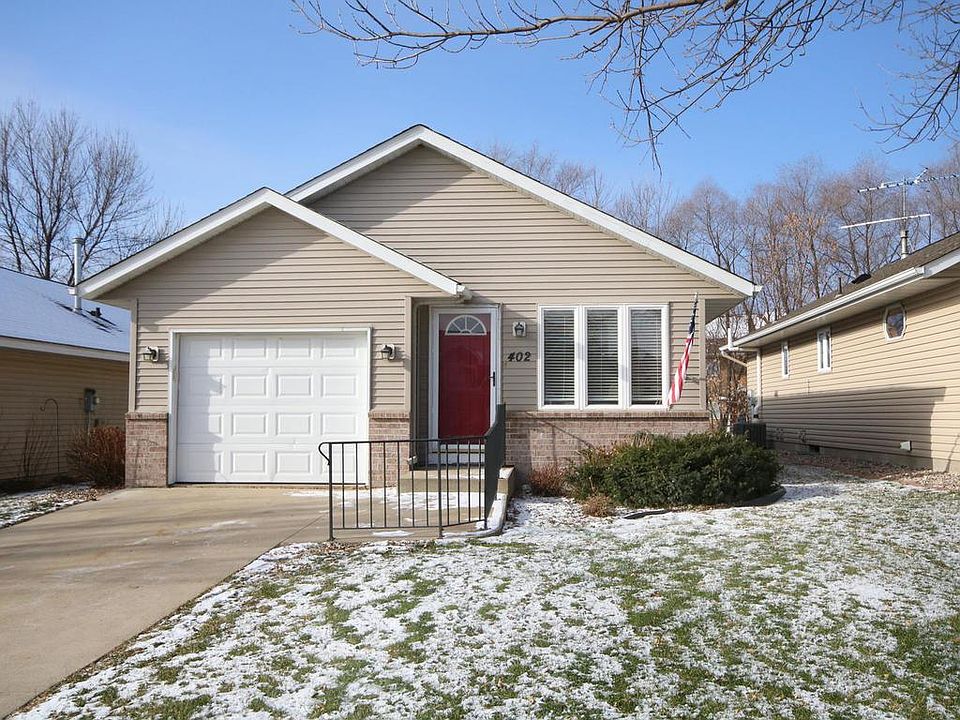 1st image of 402 Lady Slipper Ave NE